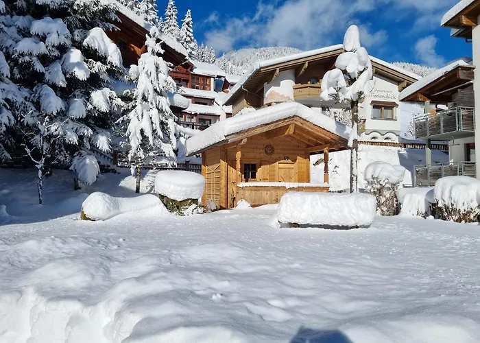 هاوس دانييلا جيرلوس